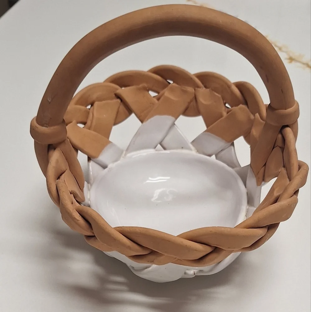 Vintage Italian Ceramic & Terracotta Charming Tan and White Woven Basket